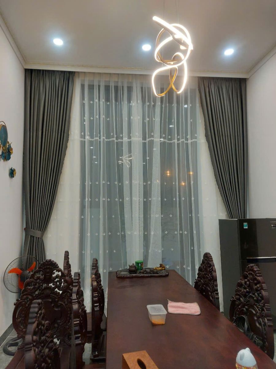 Thi công màn cửa giá rẻ Tân Uyên