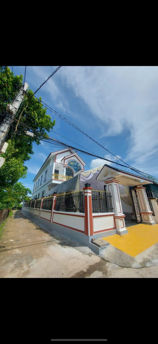 Màn  Cửa Đẹp Ở Tân Đông Hiệp Dĩ An