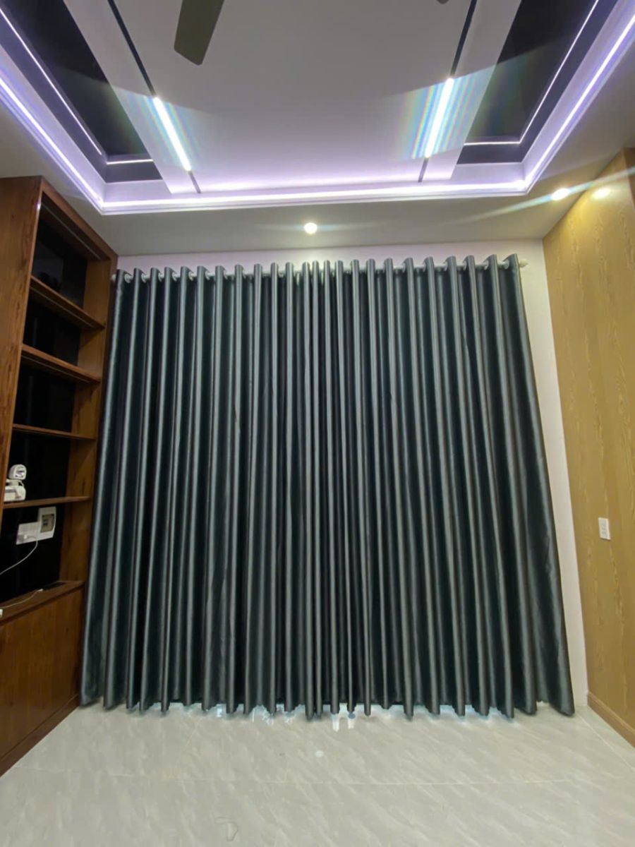 thi công lắp đặt rèm cửa.