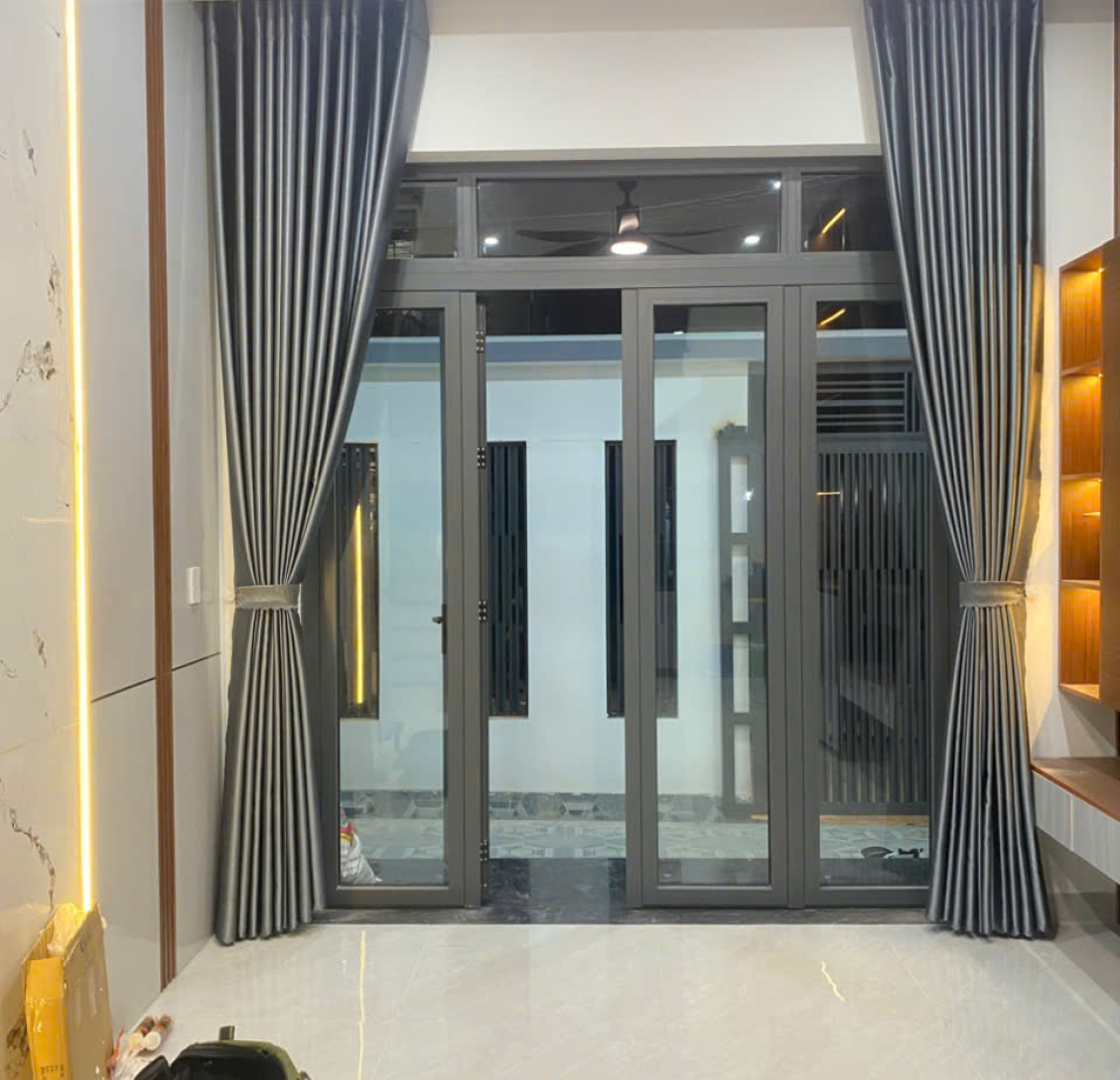 thi công lắp đặt rèm cửa chuyên nghiệp tân khánh